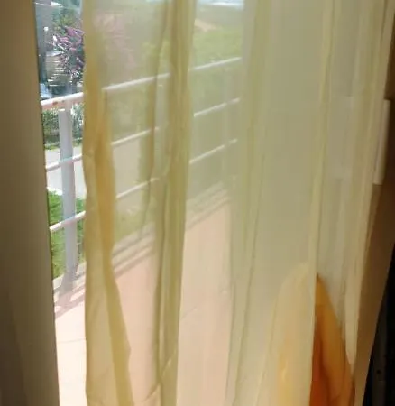 Apartamento With One Bedroom In With Wonderful Sea View And Balcony 100 M From The Beach *